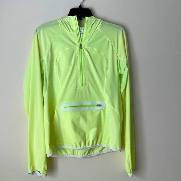 Lululemon windbreaker with reflective details - Picture 6 of 6